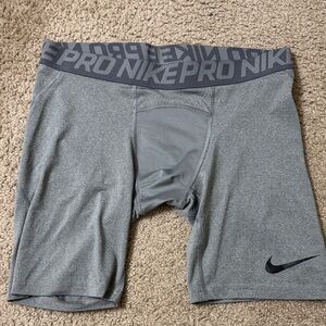 Men’s Nike Pro compression shorts